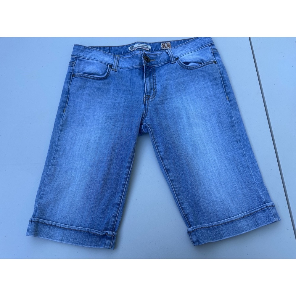 Chip and Pepper Glenbrook Bermuda Denim Shorts Womens 11 Blue CJ90105 Stretch